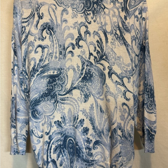 A-103 Jones New York Paisley Blue and White Cardigan Sweater Size M - Picture 8 of 15